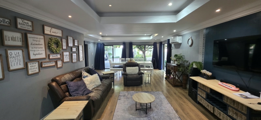 6 Bedroom Property for Sale in Parys Free State